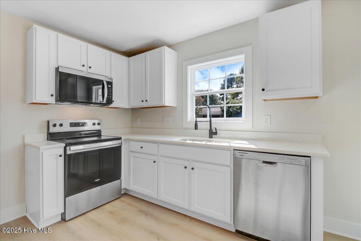 315 Byrd Street Clinton, NC 28328 - Photo 9 of 23 24-315 Byrd St-24