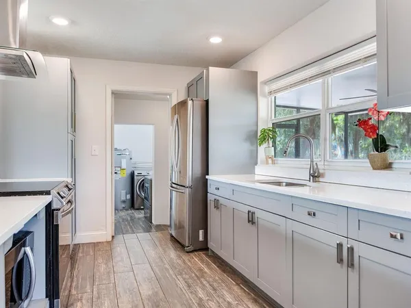 $565,000 | 9819 Allen Road, Lithia, FL 33547