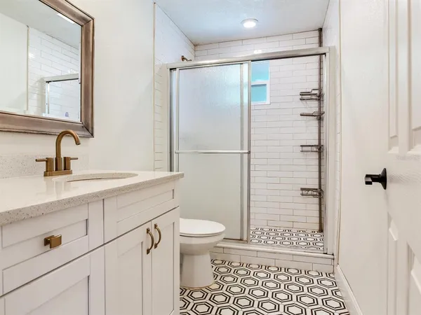 $565,000 | 9819 Allen Road, Lithia, FL 33547