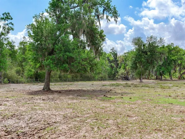 $565,000 | 9819 Allen Road, Lithia, FL 33547