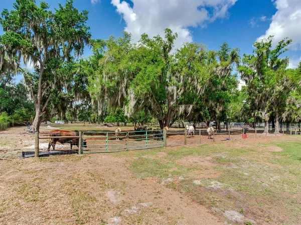 $565,000 | 9819 Allen Road, Lithia, FL 33547