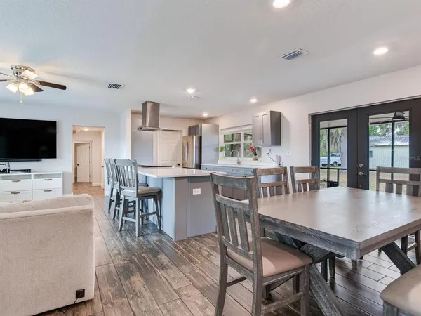 $565,000 | 9819 Allen Road, Lithia, FL 33547