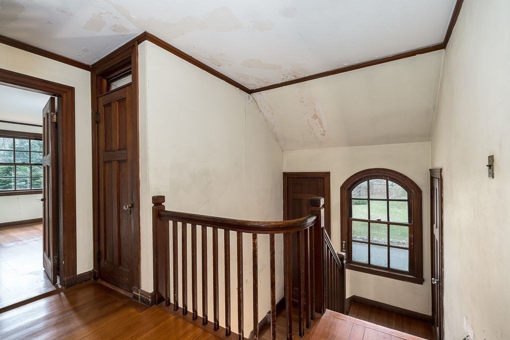 23 Old Neck Road Manchester, MA 01944 - Photo 6 of 18 Gallery Image 6