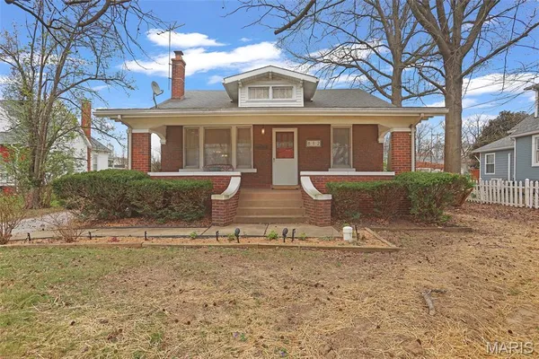 $240,000 | 812 Hillsboro Avenue, Edwardsville, IL 62025