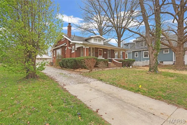 $240,000 | 812 Hillsboro Avenue, Edwardsville, IL 62025