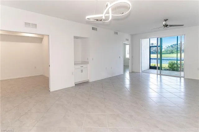 $2,395 | 6031 Ellerston Way Avenue, Unit 1912, Immokalee, FL 34142