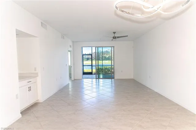 $2,395 | 6031 Ellerston Way Avenue, Unit 1912, Immokalee, FL 34142