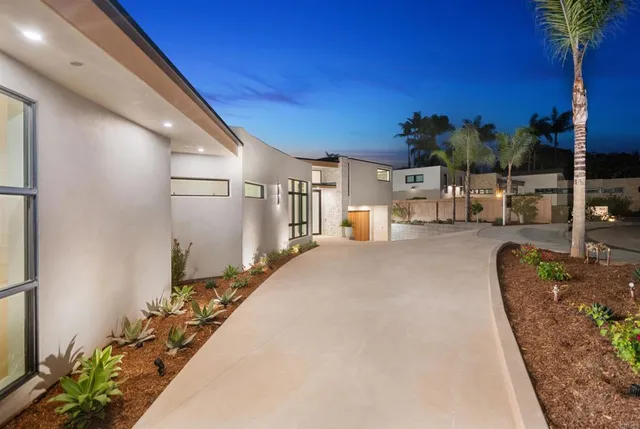 $9,799,000 | 601 North Cedros Avenue, Solana Beach, CA 92075