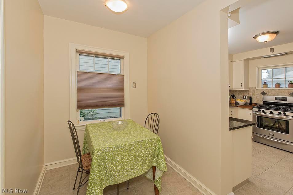 3281 Aberdeen Road Cleveland, OH 44120 - Photo 12 of 24