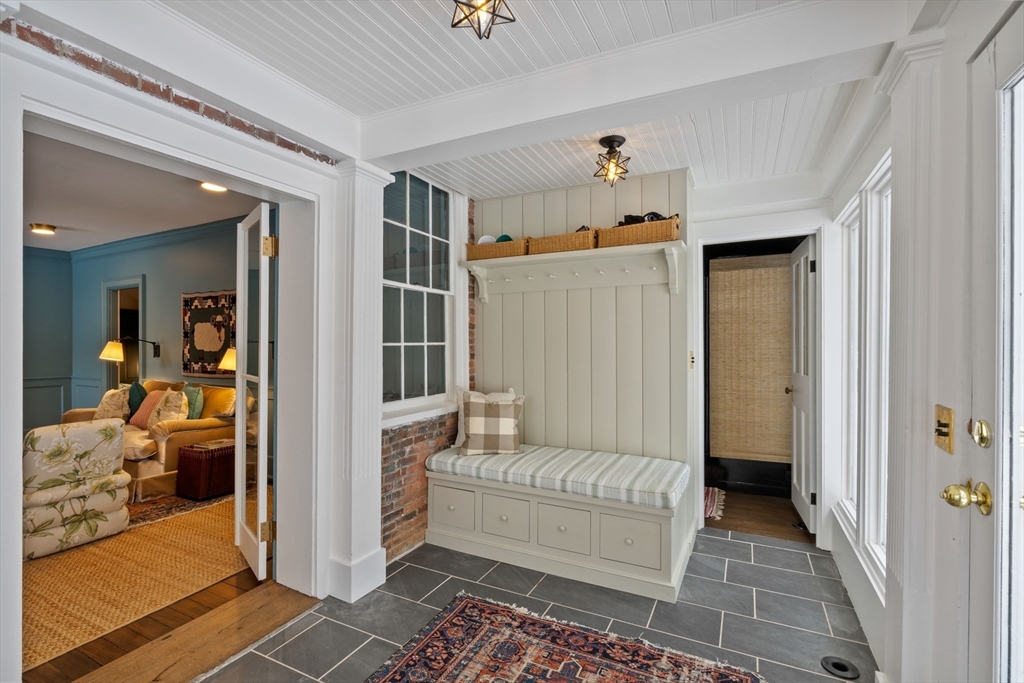 36 Bolton Road Harvard, MA 01451 - Photo 8 of 33