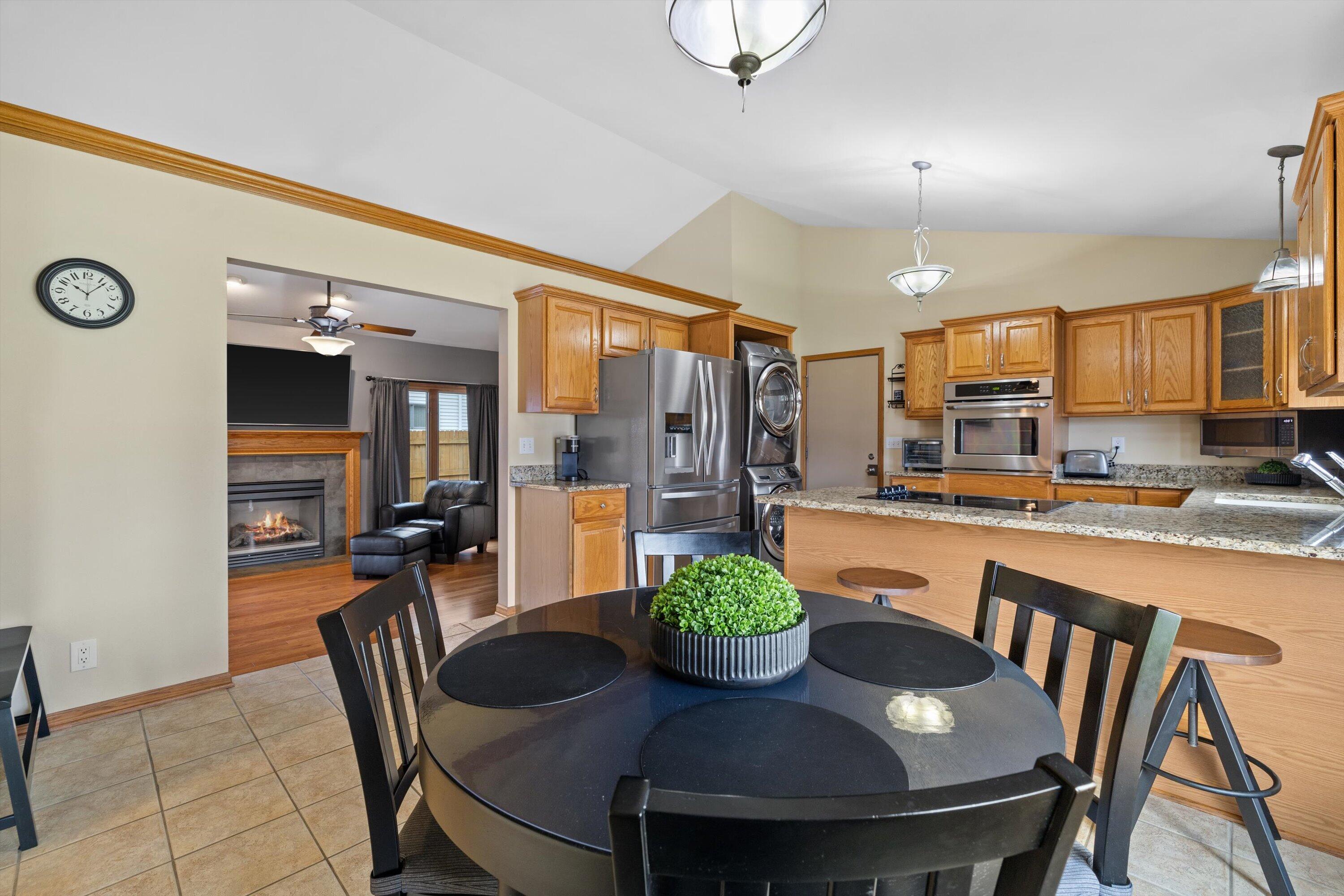 4675 78th Street Pleasant Prairie, WI 53142 - Photo 5 of 35 17-IMG_4623