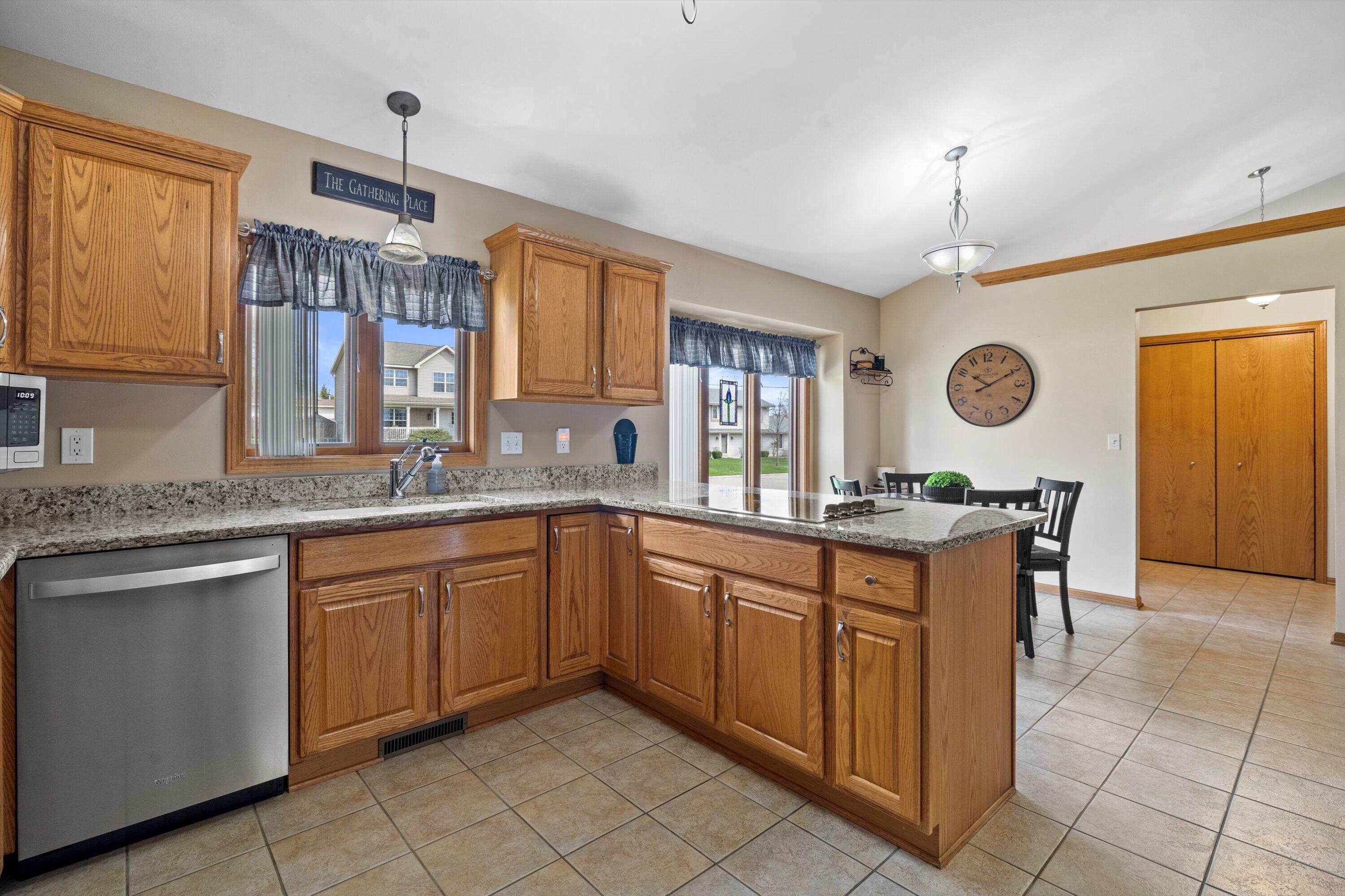 4675 78th Street Pleasant Prairie, WI 53142 - Photo 6 of 35 20-IMG_4644