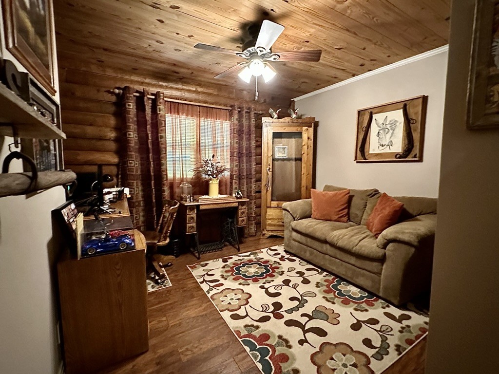 188 Link Road Cottontown, TN 37048 - Photo 11 of 45 a living room with furniture and a rug