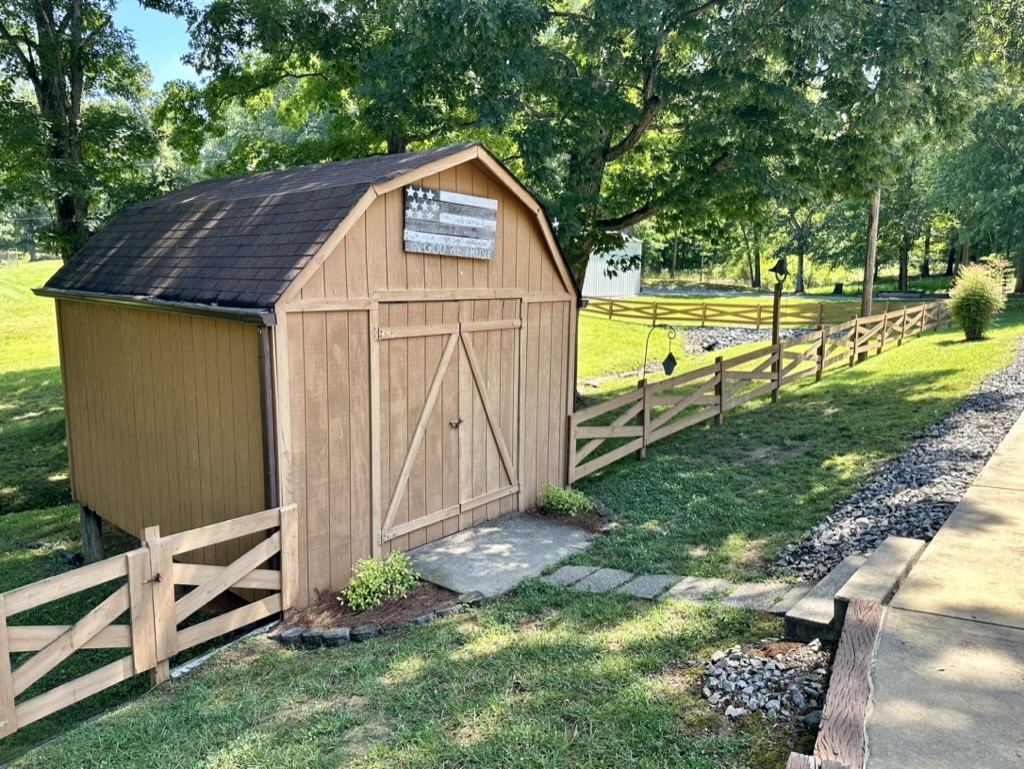 188 Link Road Cottontown, TN 37048 - Photo 24 of 45 a view of backyard with green space