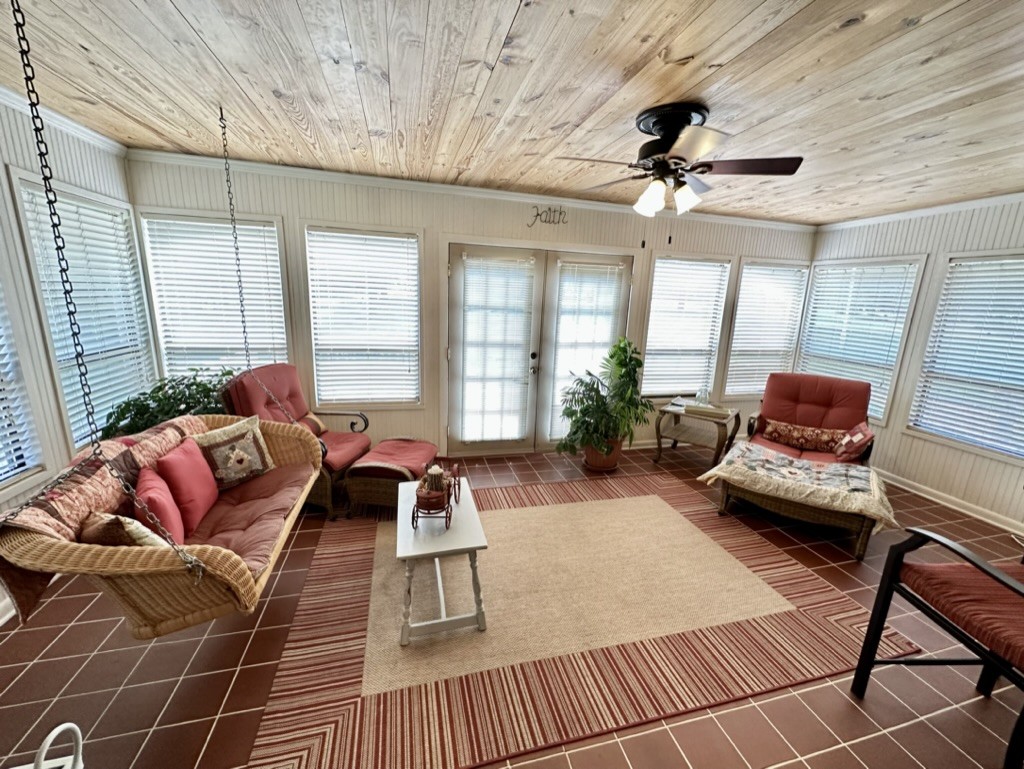 188 Link Road Cottontown, TN 37048 - Photo 9 of 45 a living room with furniture