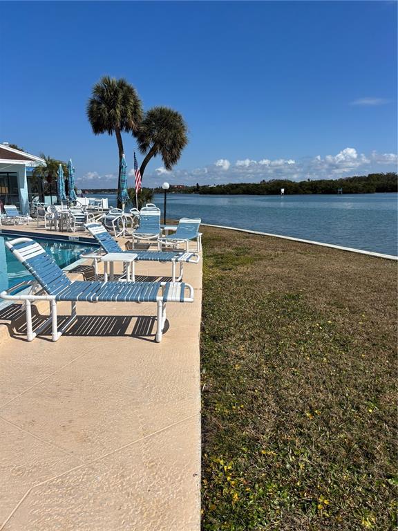 1 Windrush Boulevard, Unit 24 Indian Rocks Beach, FL 33785 - Photo 27 of 28