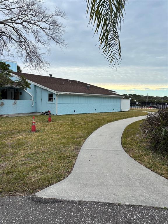 1 Windrush Boulevard, Unit 24 Indian Rocks Beach, FL 33785 - Photo 10 of 28