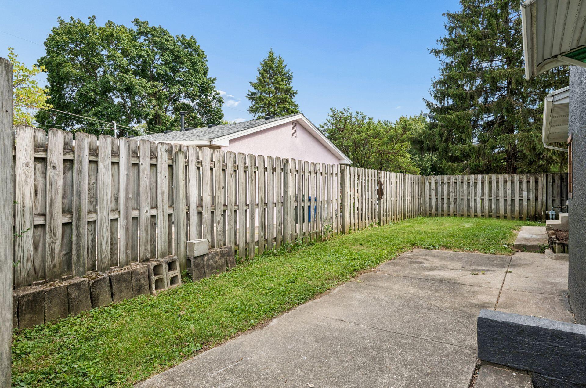 4544 Midvale Road Columbus, OH 43224 - Photo 40 of 46 041_ Rd Columbus OH 43224 USA
