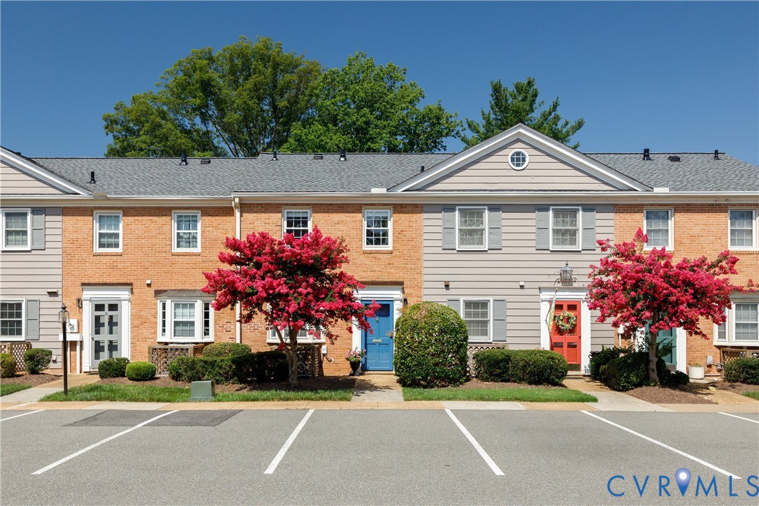 9129 Derbyshire Road, Unit E Henrico, VA 23229 - Photo 2 of 36 Park right in front of your unit!