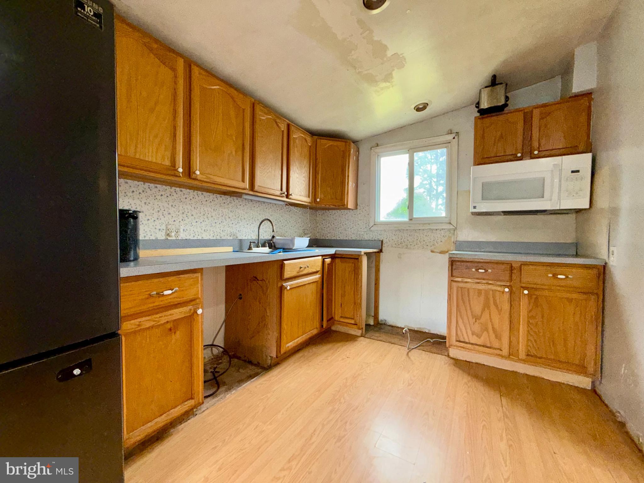 344 Savannah Road Baltimore, MD 21221 - Photo 11 of 22