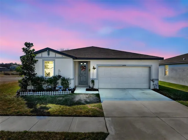 $359,900 | 38870 Opal Willow Lane, Zephyrhills, FL 33540