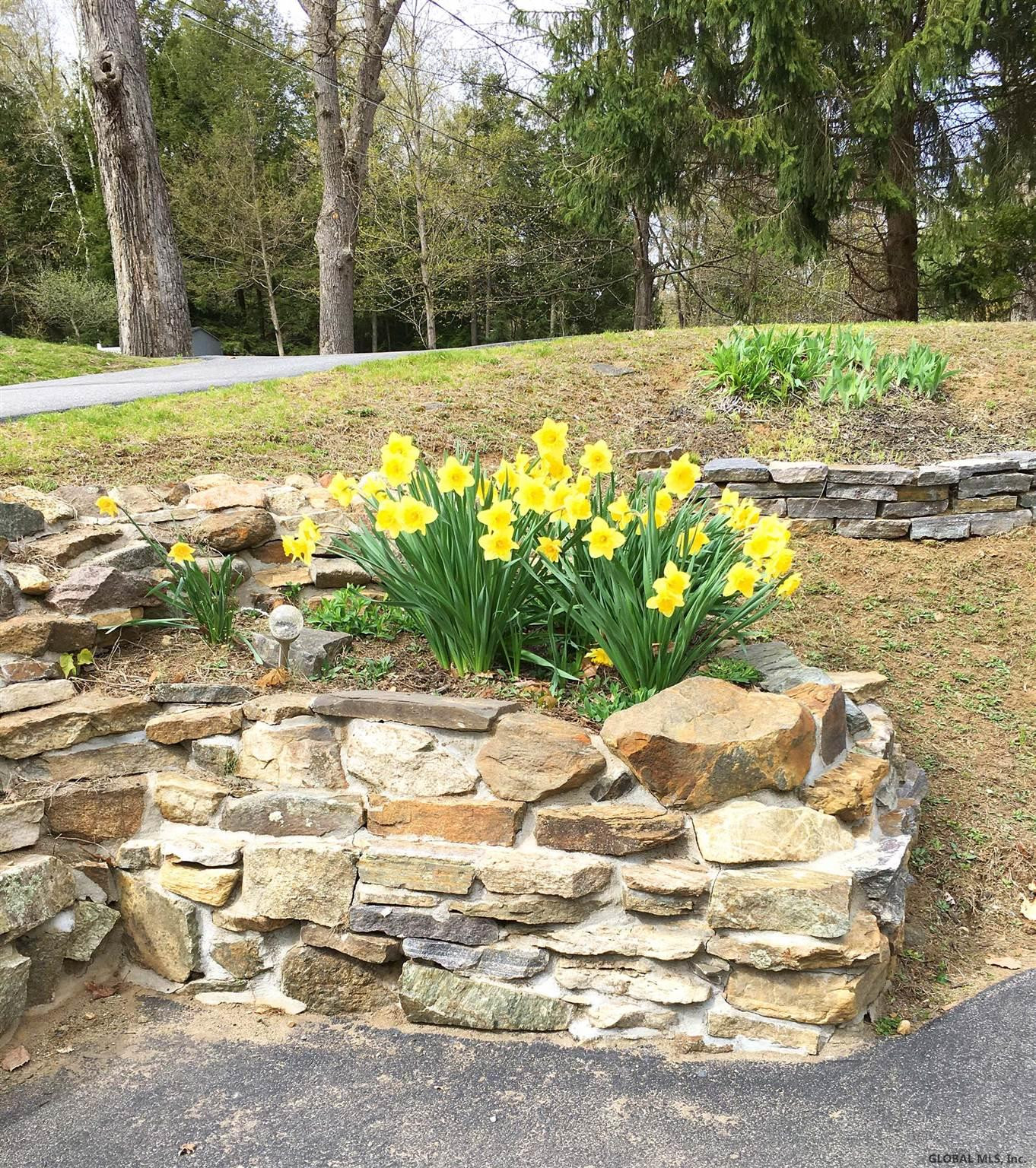 23 Snyder Road Lake George, NY 12845 - Photo 6 of 51 Photo 6