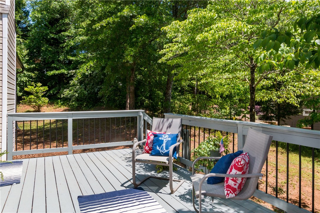 402 Arbor Way Seneca, SC 29672 - Photo 11 of 41