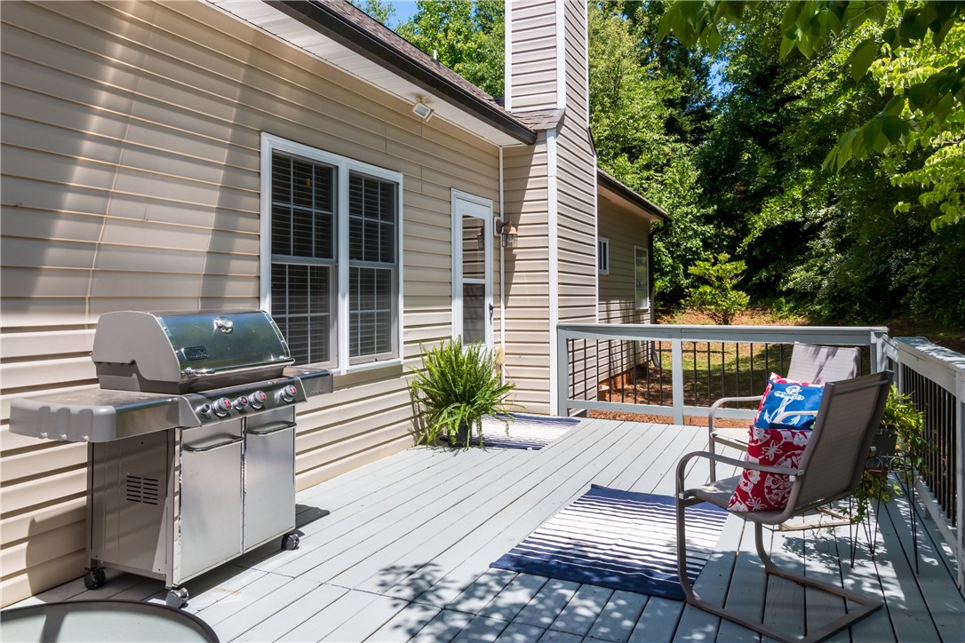 402 Arbor Way Seneca, SC 29672 - Photo 12 of 41