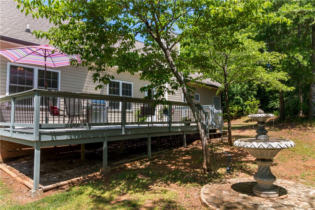 402 Arbor Way Seneca, SC 29672 - Photo 13 of 41