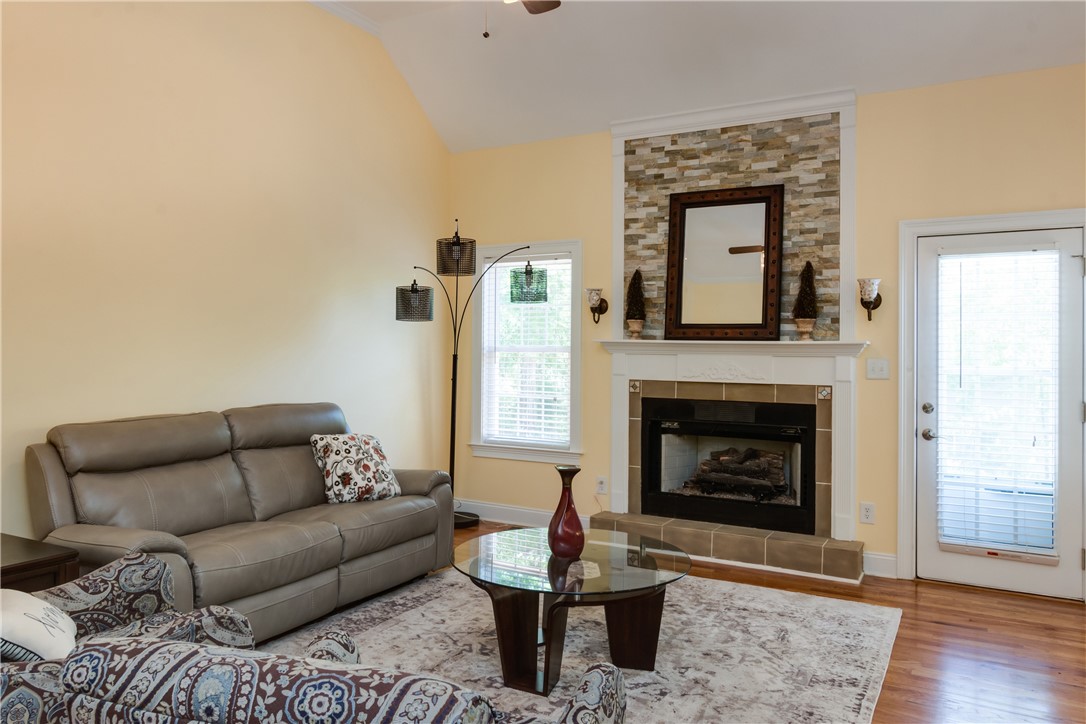 402 Arbor Way Seneca, SC 29672 - Photo 23 of 41