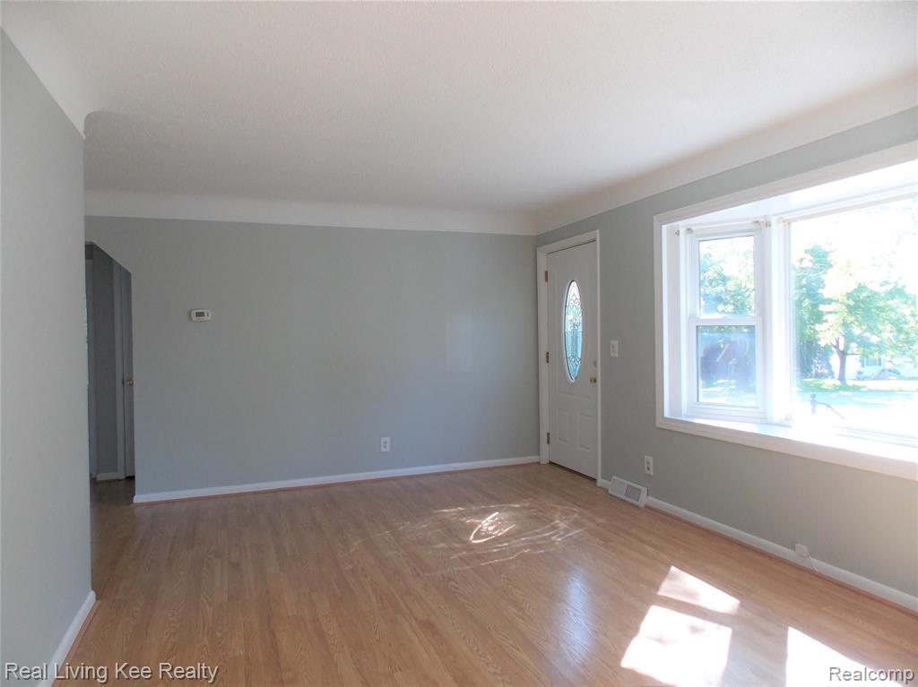 1857 Dawes Avenue Rochester Hills, MI 48307 - Photo 8 of 27