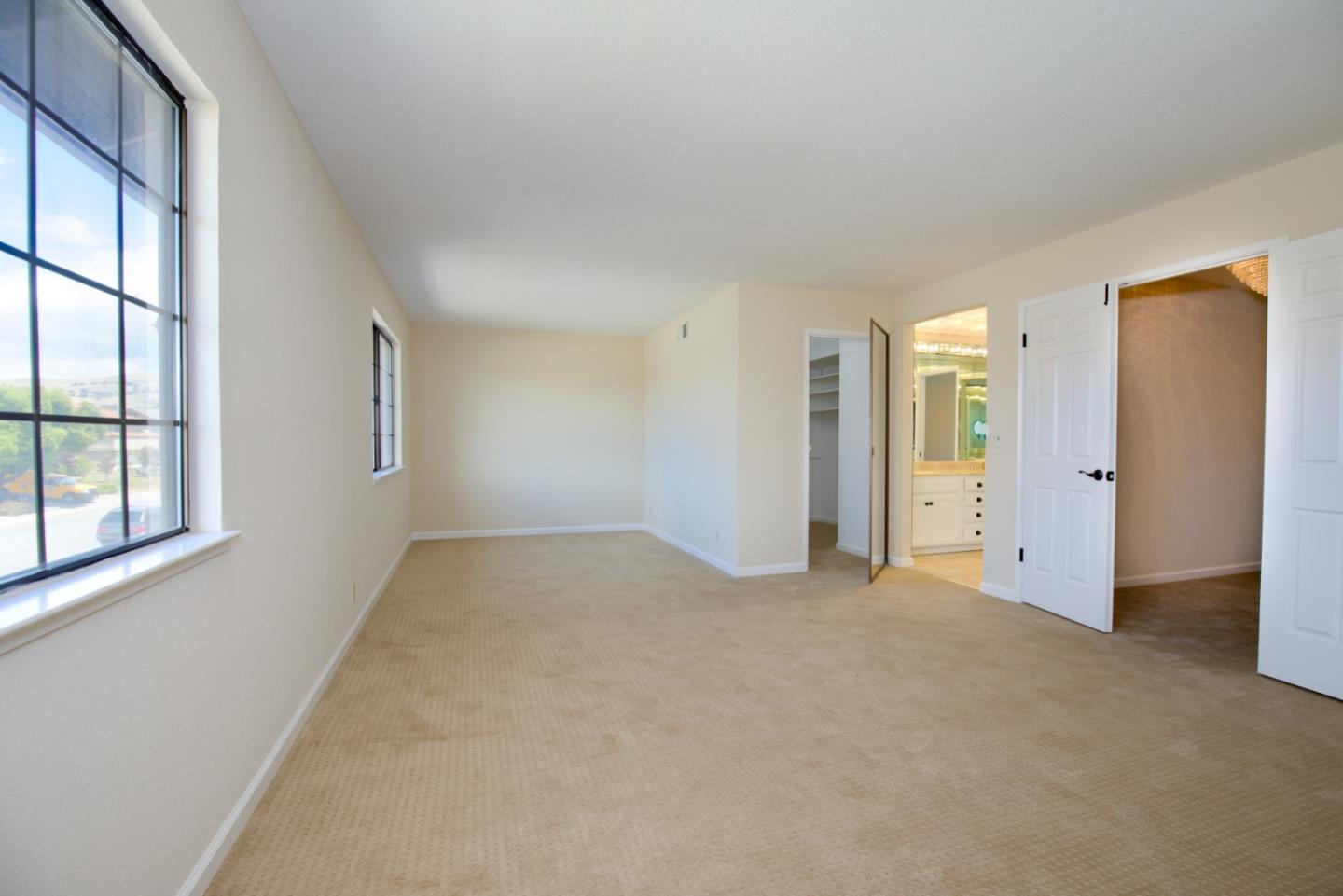 2774 Boncheff Drive San Jose, CA 95133 - Photo 24 of 38 an empty room with windows and closet