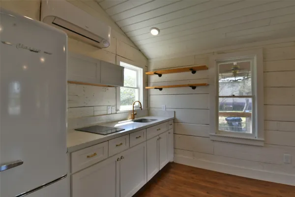 $1,300 | 4875 Main Street, Unit TINY, Chappell Hill, TX 77426