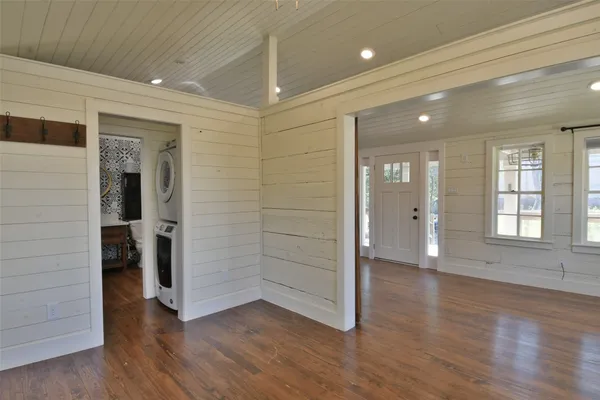 $1,300 | 4875 Main Street, Unit TINY, Chappell Hill, TX 77426