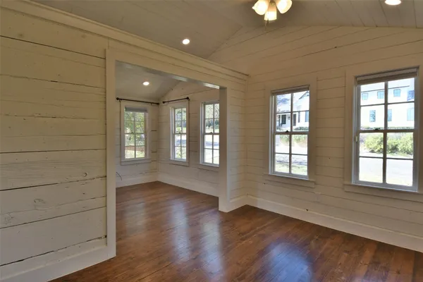 $1,300 | 4875 Main Street, Unit TINY, Chappell Hill, TX 77426