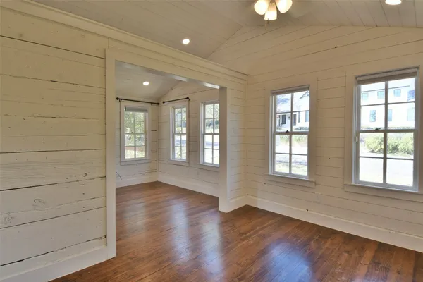 $1,300 | 4875 Main Street, Unit TINY, Chappell Hill, TX 77426