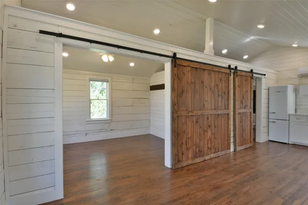 $1,300 | 4875 Main Street, Unit TINY, Chappell Hill, TX 77426