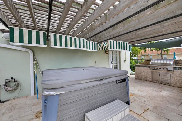 a view of a storage & utility room