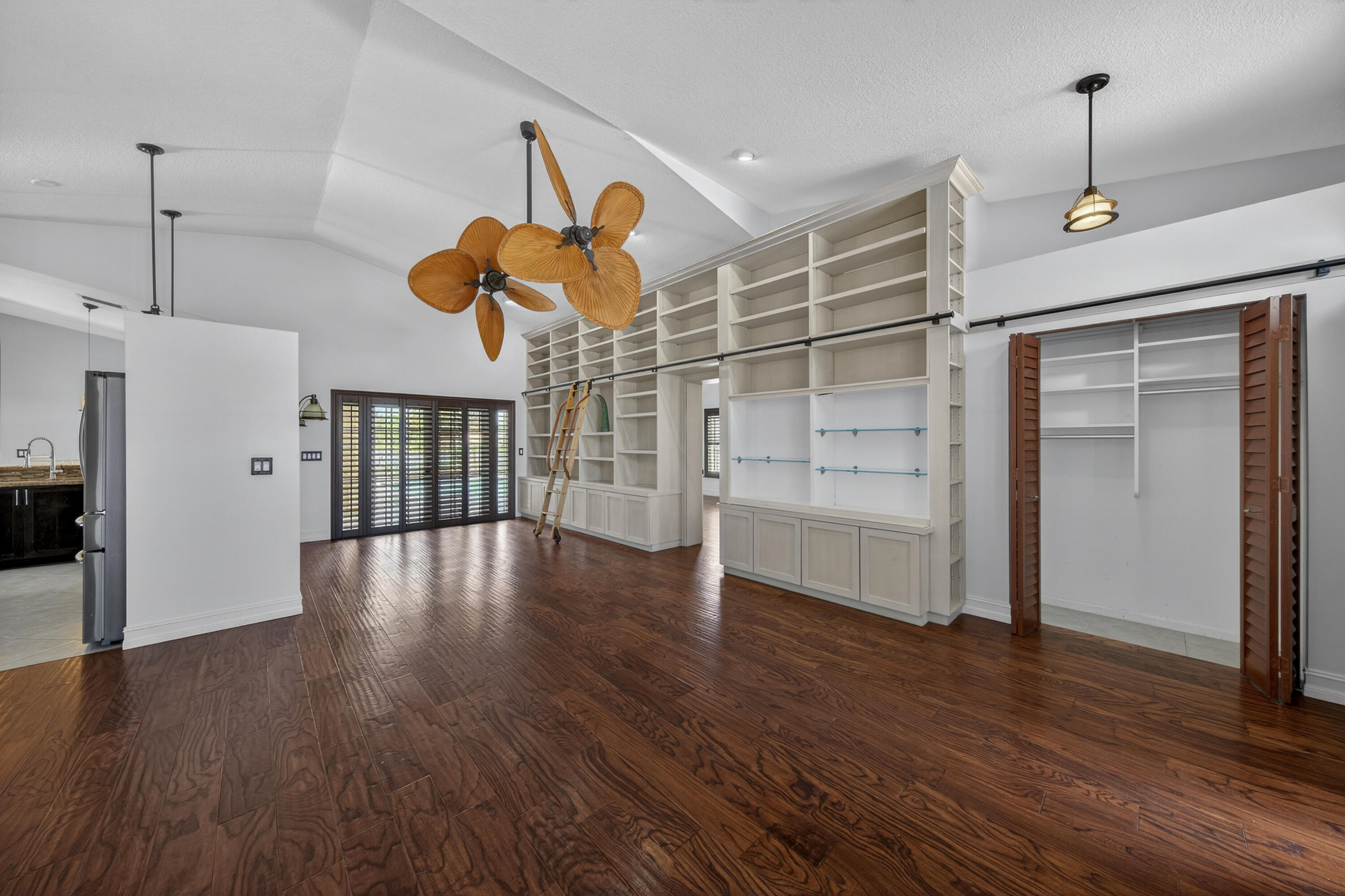 9121 Paragon Way Boynton Beach, FL 33472 - Photo 8 of 49 Living room/Library