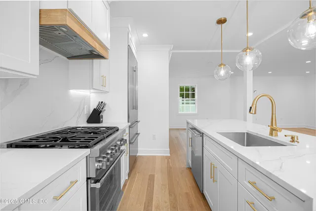 $12,000 | 82 Josephine Evaristo Avenue, Greenwich, CT 06830