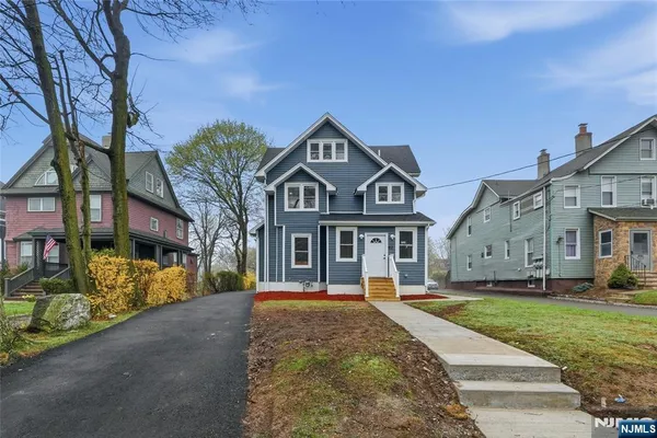 $1,995,000 | 82 Grove Street, Montclair, NJ 07042