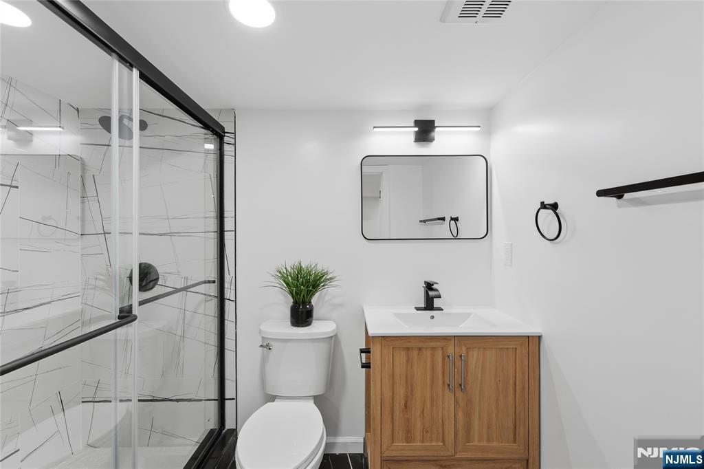 82 Grove Street Montclair, NJ 07042 - Photo 19 of 49