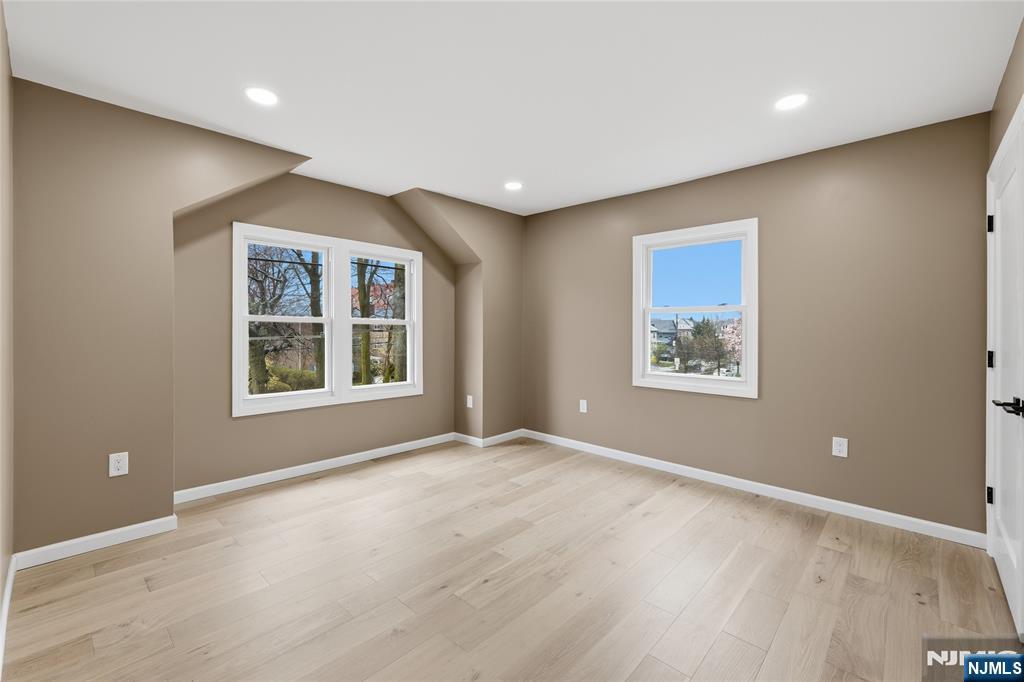 82 Grove Street Montclair, NJ 07042 - Photo 22 of 49