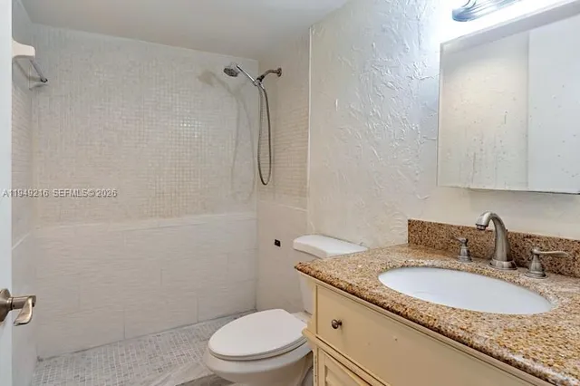 $1,500 | 2200 Springdale Boulevard, Unit 110, Palm Springs, FL 33461