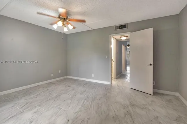 $1,500 | 2200 Springdale Boulevard, Unit 110, Palm Springs, FL 33461