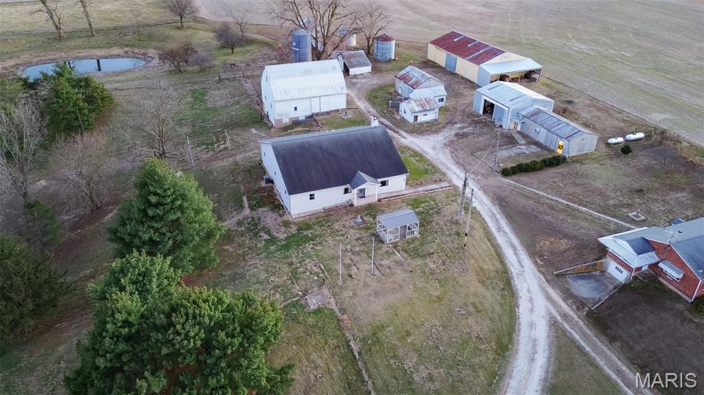 1341 Schleeper Lane Golden Eagle, IL 62036 - Photo 17 of 99
