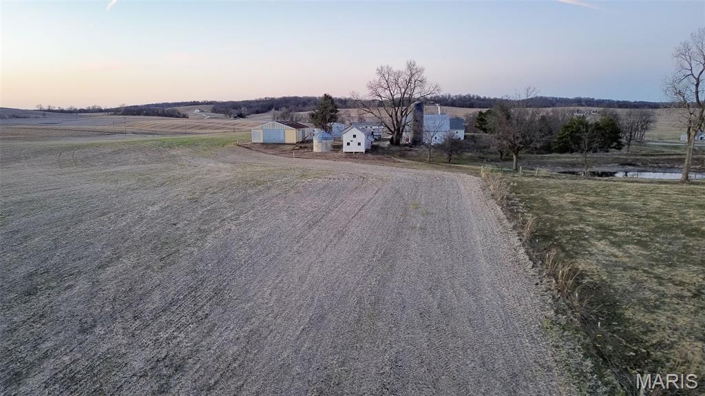 1341 Schleeper Lane Golden Eagle, IL 62036 - Photo 21 of 99