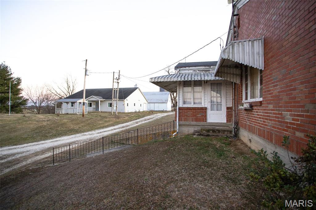 1341 Schleeper Lane Golden Eagle, IL 62036 - Photo 65 of 99
