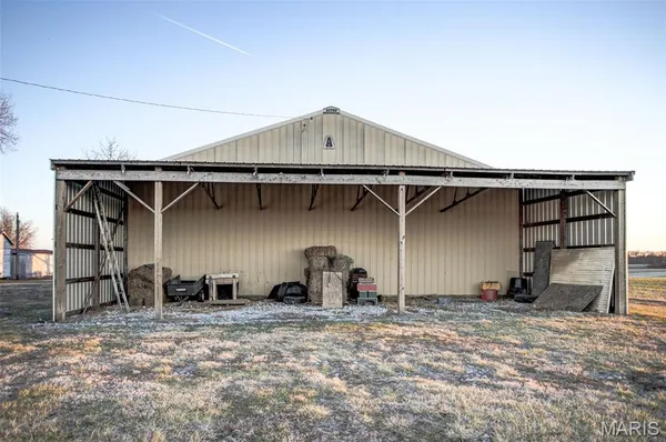 $485,000 | 1341 Schleeper Lane, Golden Eagle, IL 62036