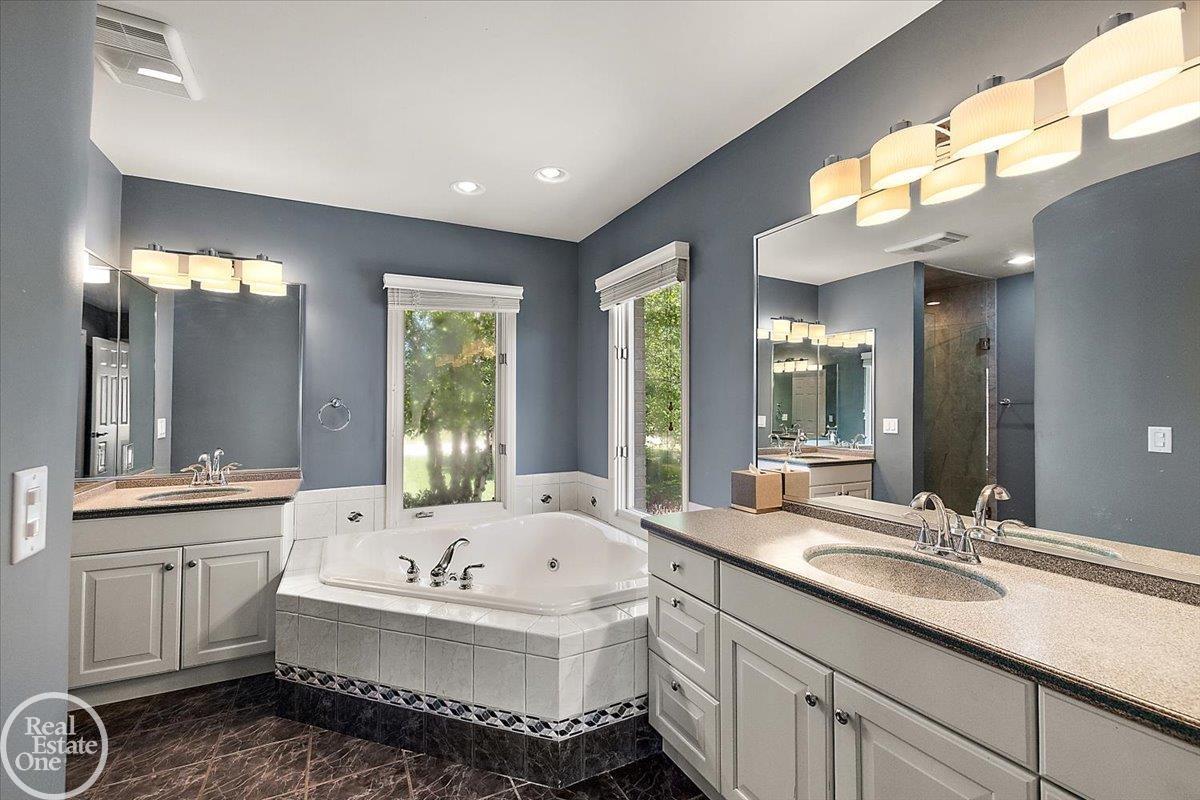 49572 Compass Point Drive New Baltimore, MI 48047 - Photo 46 of 76
